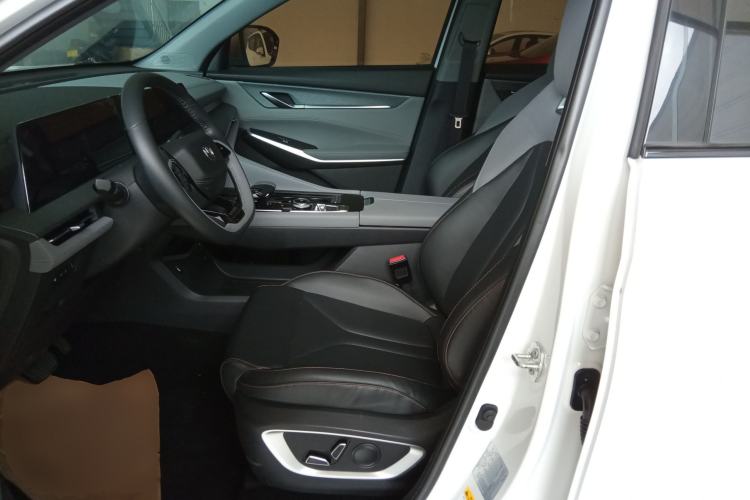 Used CHANGAN CS75 PLUS 2022 Second-Generation 2.0T Automatic Prestige Model Left Front Seat