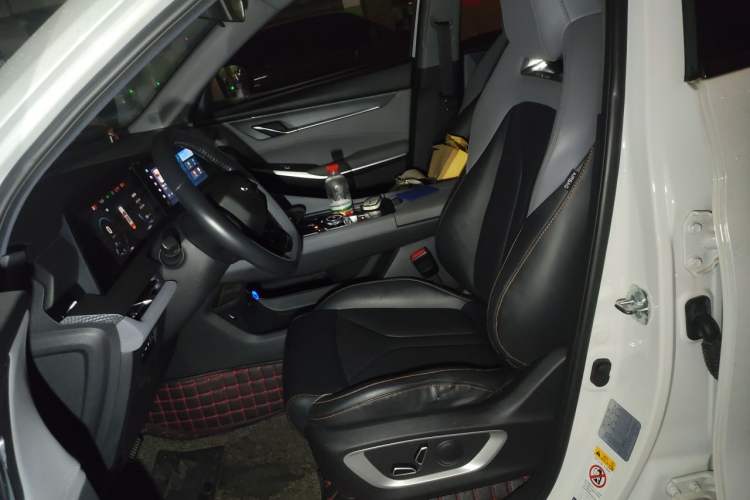 Used CHANGAN CS75 PLUS 2022 2nd Generation 1.5T Automatic Prestige Version Left Front Seat