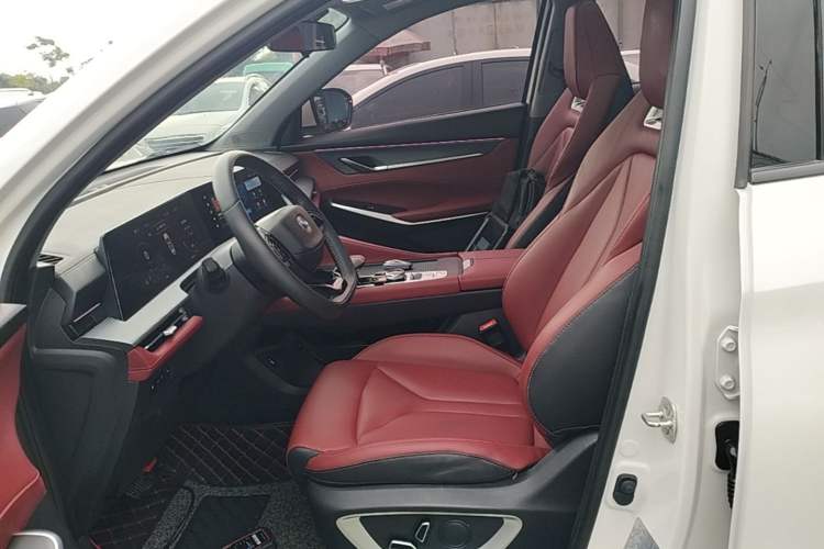 Used CHANGAN CS75 PLUS 2022 2nd Generation 1.5T Automatic Prestige Version Left Front Seat