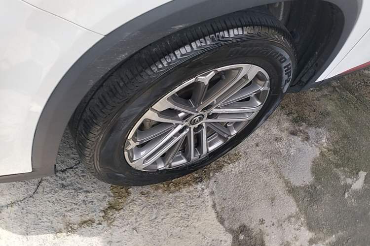 Used CHANGAN CS75 PLUS 2022 1.5T Automatic Prestige Model Left Front Wheel Hub