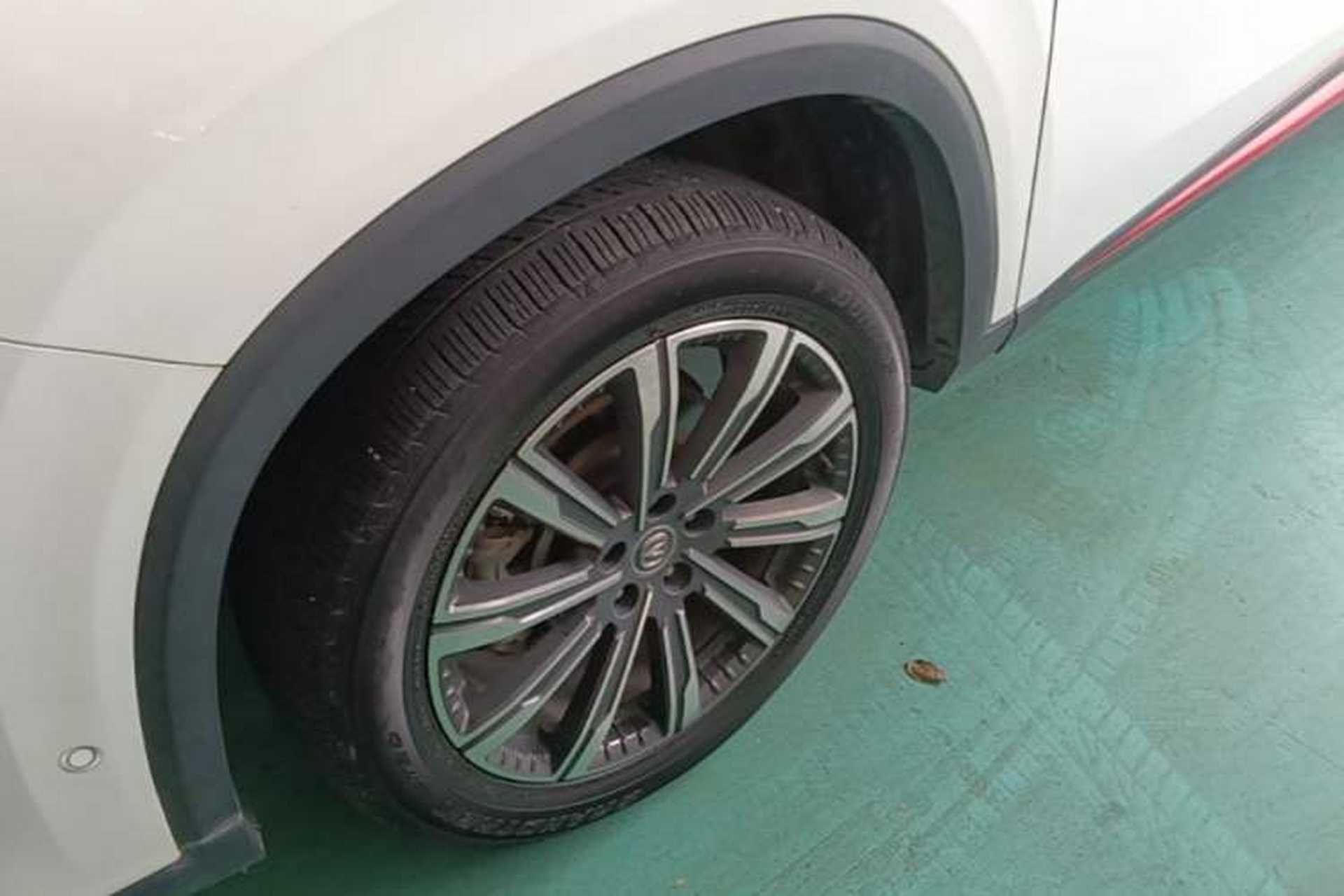 Used CHANGAN CS75 PLUS 2022 2nd Generation 2.0T Automatic Flagship Version Left Front Wheel Hub