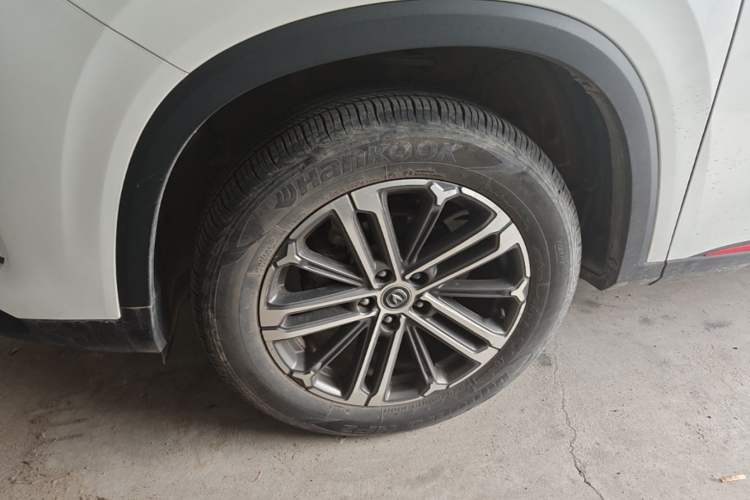 Used CHANGAN CS75 PLUS 2022 1.5T Automatic Luxury Model Left Front Wheel Hub