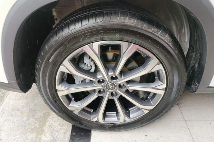 Used CHANGAN CS75 PLUS 2022 2.0T Automatic Pilot Version Left Front Wheel Hub