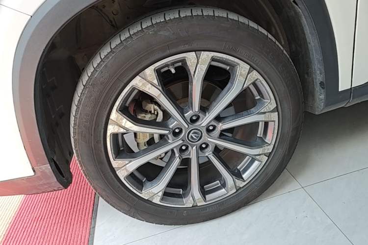 Used CHANGAN CS75 PLUS 2022 2.0T Automatic Pilot Version Left Front Wheel Hub