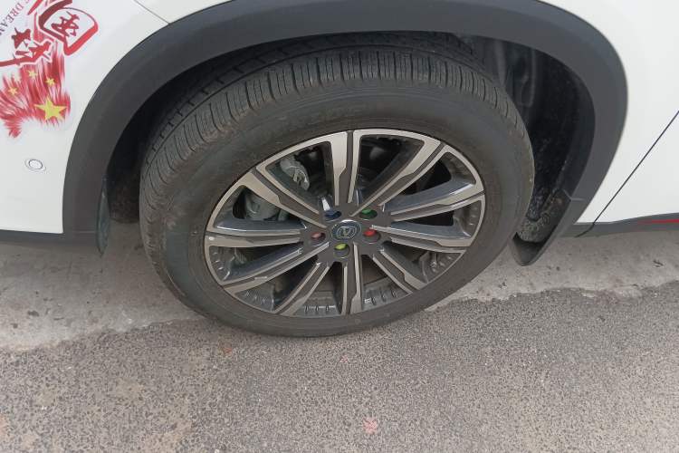 Used CHANGAN CS75 PLUS 2022 2nd Generation 2.0T Automatic Flagship Version Left Front Wheel Hub
