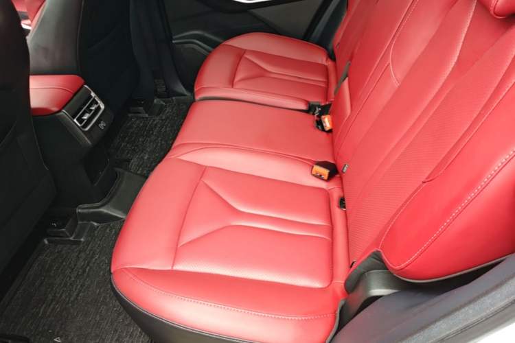 Used CHANGAN CS75 PLUS 2022 2nd Generation 1.5T Automatic Luxury Version Left Rear Seat