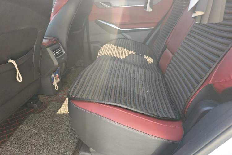 Used CHANGAN CS75 PLUS 2022 2nd Generation 1.5T Automatic Prestige Version Left Rear Seat