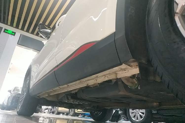 Used CHANGAN CS75 PLUS 2022 1.5T Automatic Luxury Model Left Side Sill