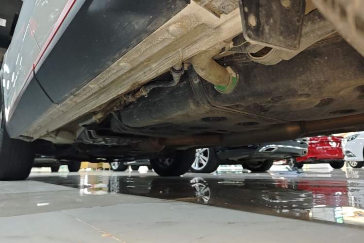 Used CHANGAN CS75 PLUS 2022 Second-Generation 2.0T Automatic Prestige Model Left Side Sill