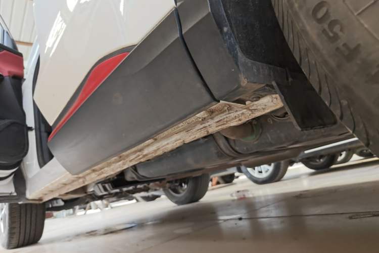 Used CHANGAN CS75 PLUS 2022 1.5T Automatic Luxury Model Left Side Sill