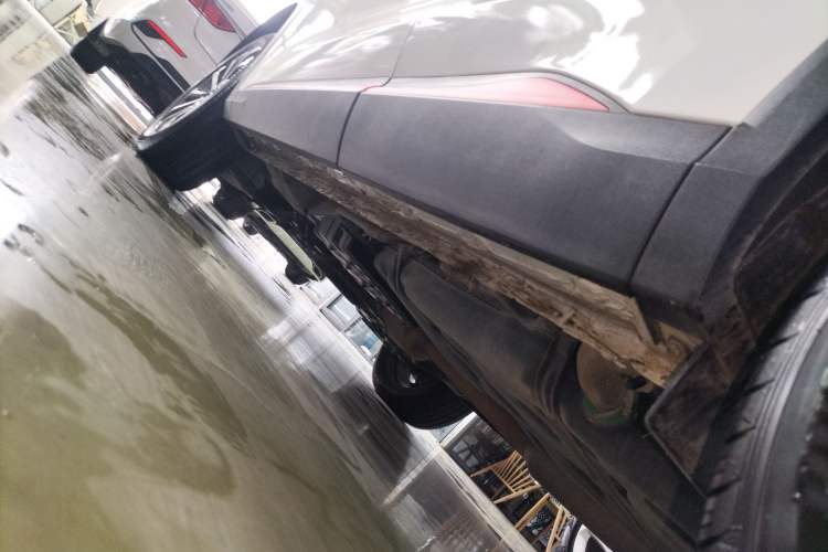 Used CHANGAN CS75 PLUS 2022 2.0T Automatic Pilot Version Left Side Sill