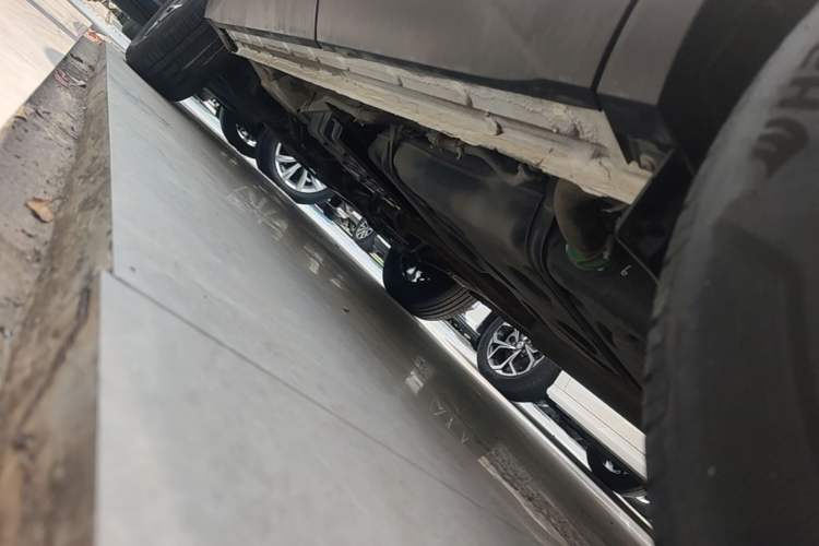 Used CHANGAN CS75 PLUS 2022 2nd Generation 1.5T Automatic Prestige Version Left Side Sill