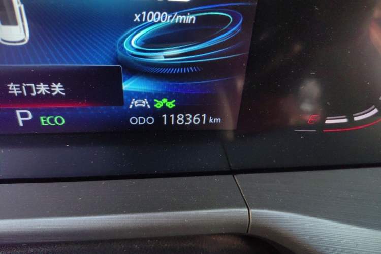 Used CHANGAN CS75 PLUS 2022 2.0T Automatic Pilot Version Odometer Close Up