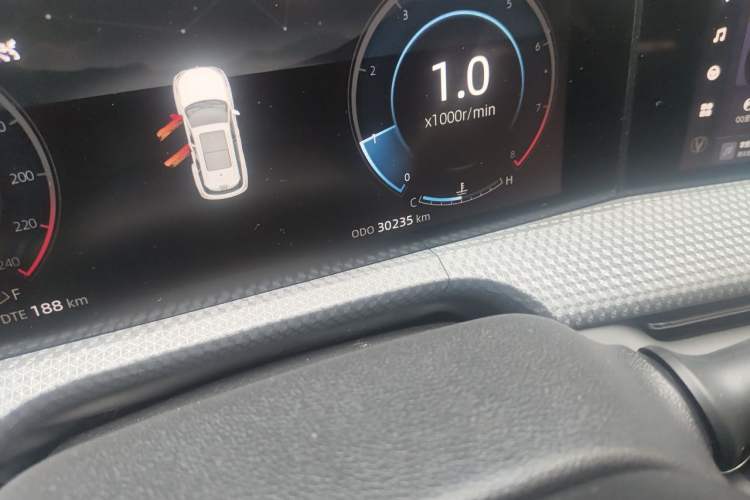 Used CHANGAN CS75 PLUS 2022 2nd Generation 1.5T Automatic Prestige Version Odometer Close Up