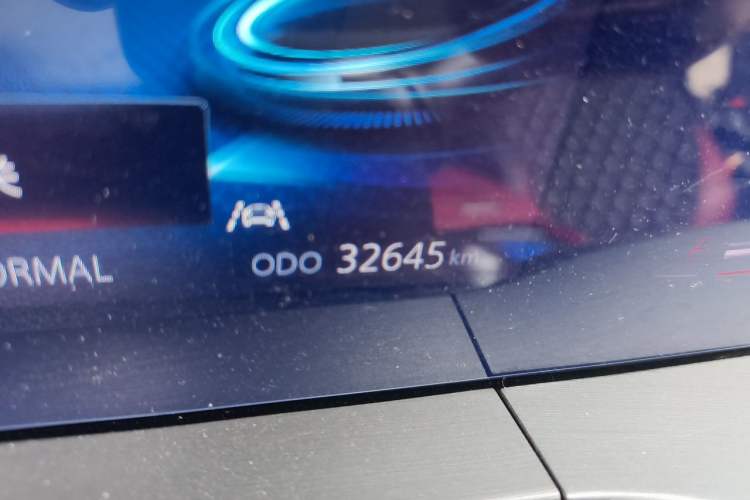 Used CHANGAN CS75 PLUS 2022 2nd Generation 1.5T Automatic Luxury Version Odometer Close Up