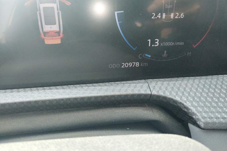 Used CHANGAN CS75 PLUS 2022 2nd Generation 1.5T Automatic Prestige Version Odometer Close Up