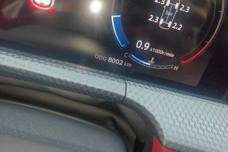 Used CHANGAN CS75 PLUS 2022 2nd Generation 1.5T Automatic Prestige Version Odometer Close Up