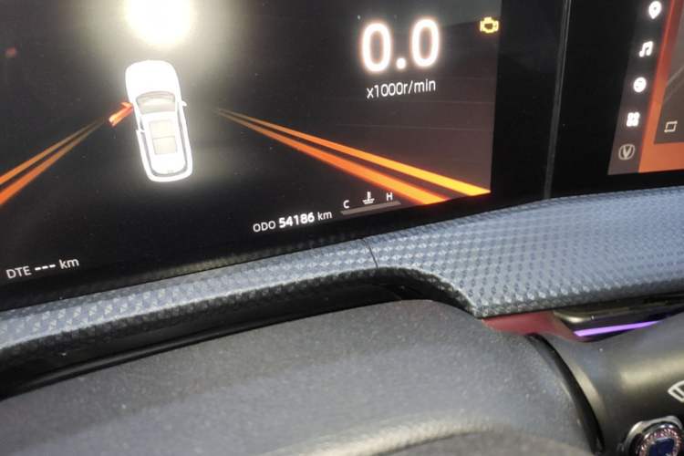 Used CHANGAN CS75 PLUS 2022 Second-Generation 2.0T Automatic Prestige Model Odometer Close Up