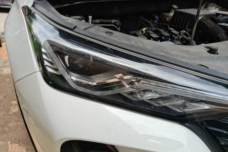 Used CHANGAN CS75 PLUS 2022 1.5T Automatic Luxury Model Right Front Headlight