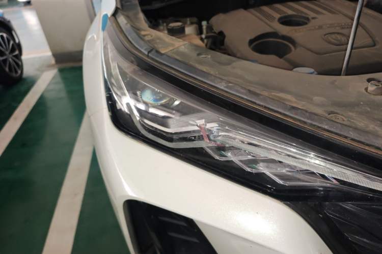 Used CHANGAN CS75 PLUS 2022 1.5T Automatic Luxury Model Right Front Headlight