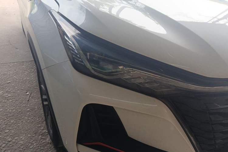 Used CHANGAN CS75 PLUS 2022 1.5T Automatic Luxury Model Right Front Headlight