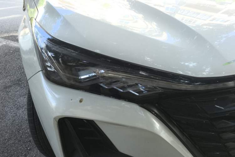 Used CHANGAN CS75 PLUS 2022 1.5T Automatic Luxury Model Right Front Headlight