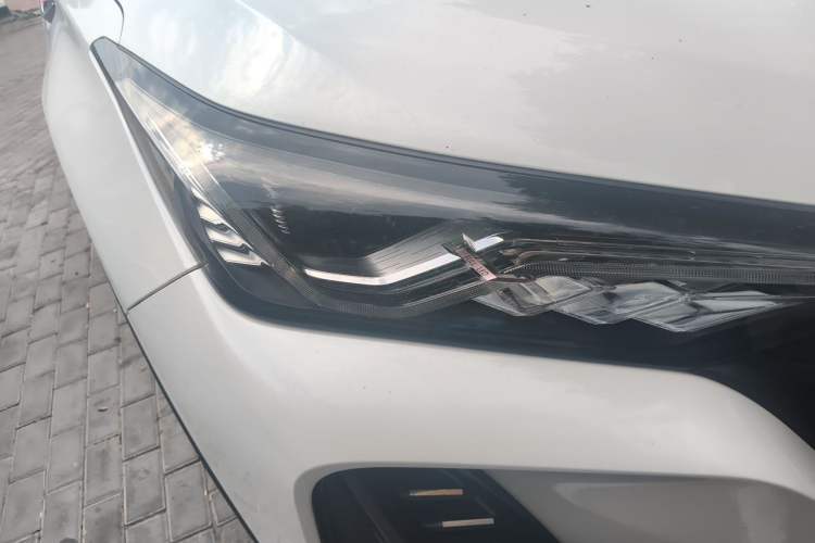 Used CHANGAN CS75 PLUS 2022 1.5T Automatic Prestige Model Right Front Headlight