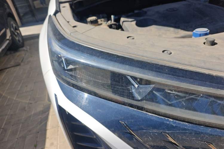 Used CHANGAN CS75 PLUS 2022 2nd Generation 1.5T Automatic Prestige Version Right Front Headlight