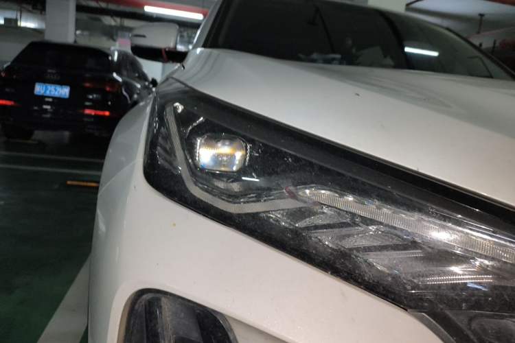 Used CHANGAN CS75 PLUS 2022 Classic Edition 1.5T Automatic Excellence Model Right Front Headlight