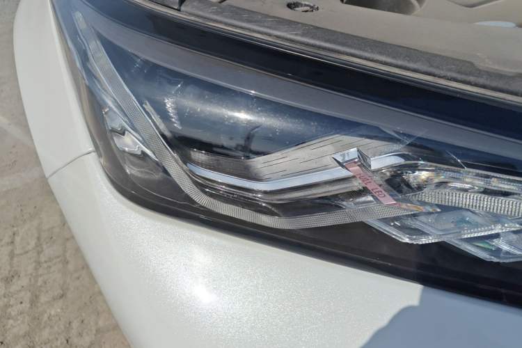 Used CHANGAN CS75 PLUS 2022 1.5T Automatic Luxury Model Right Front Headlight