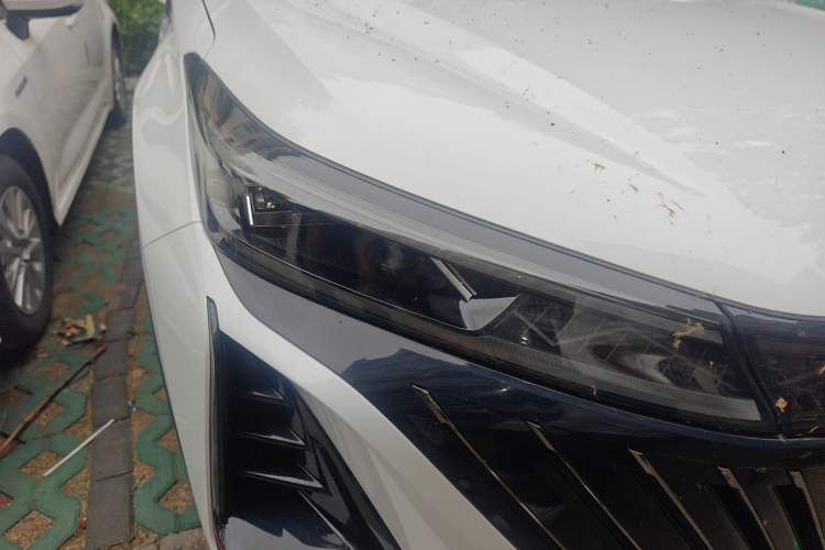 Used CHANGAN CS75 PLUS 2022 2nd Generation 1.5T Automatic Prestige Version Right Front Headlight