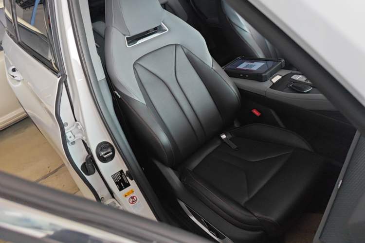 Used CHANGAN CS75 PLUS 2022 2nd Generation 1.5T Automatic Pilot Version Right Front Seat