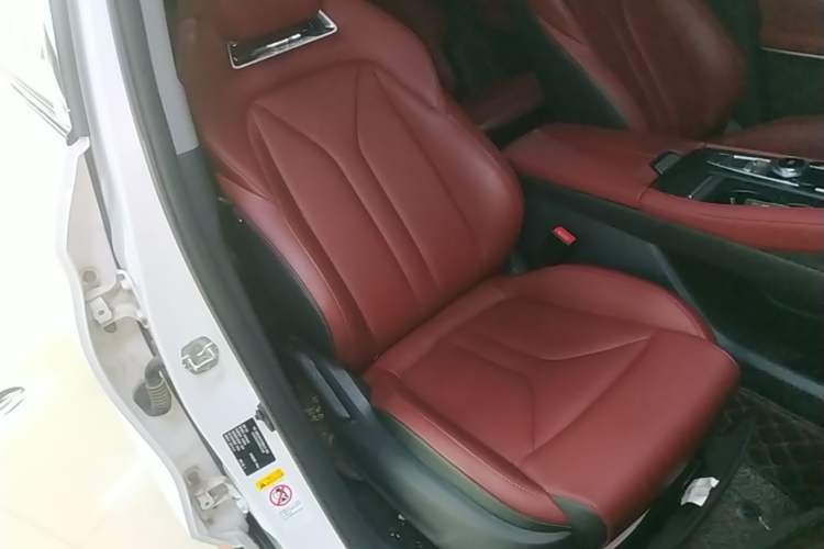 Used CHANGAN CS75 PLUS 2022 Second-Generation 2.0T Automatic Prestige Model Right Front Seat