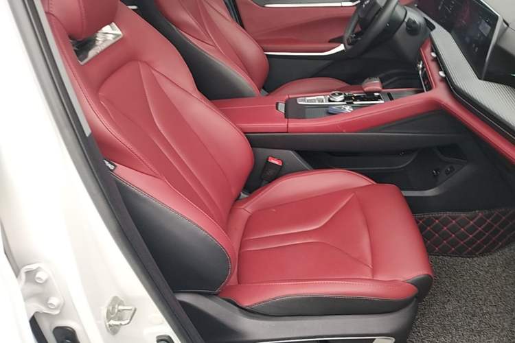 Used CHANGAN CS75 PLUS 2022 2nd Generation 1.5T Automatic Prestige Version Right Front Seat