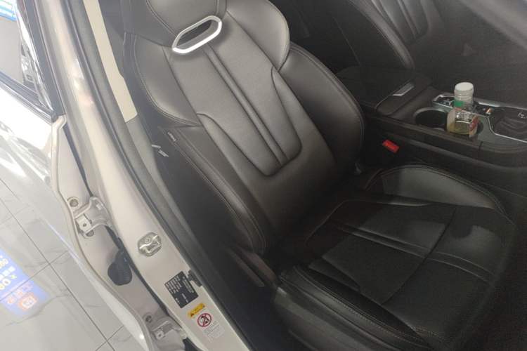Used CHANGAN CS75 PLUS 2022 Classic Edition 1.5T Automatic Pioneer Model Right Front Seat
