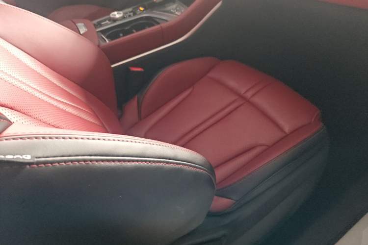 Used CHANGAN CS75 PLUS 2022 Classic Edition 1.5T Automatic Pioneer Model Right Front Seat