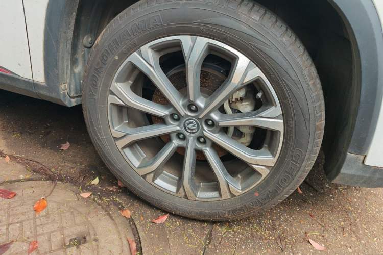 Used CHANGAN CS75 PLUS 2022 2.0T Automatic Pilot Version Right Front Wheel Hub