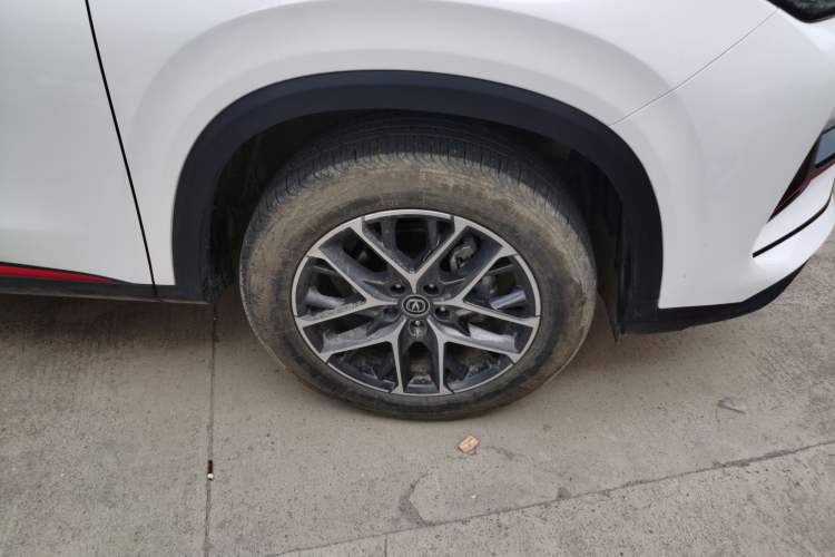 Used CHANGAN CS75 PLUS 2022 Classic Edition 1.5T Automatic Pioneer Model Right Front Wheel Hub