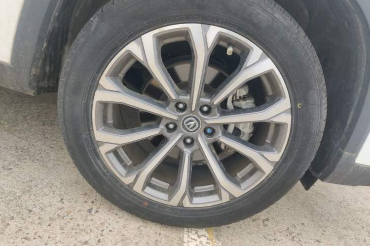 Used CHANGAN CS75 PLUS 2022 2.0T Automatic Pilot Version Right Front Wheel Hub