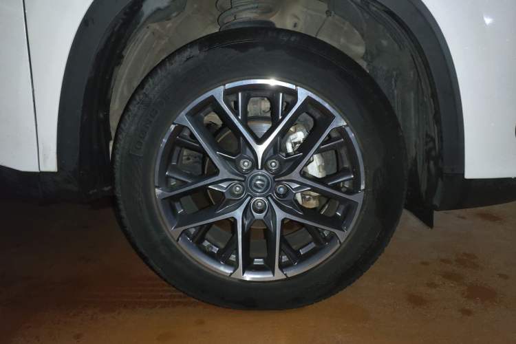 Used CHANGAN CS75 PLUS 2022 2nd Generation 1.5T Automatic Prestige Version Right Front Wheel Hub