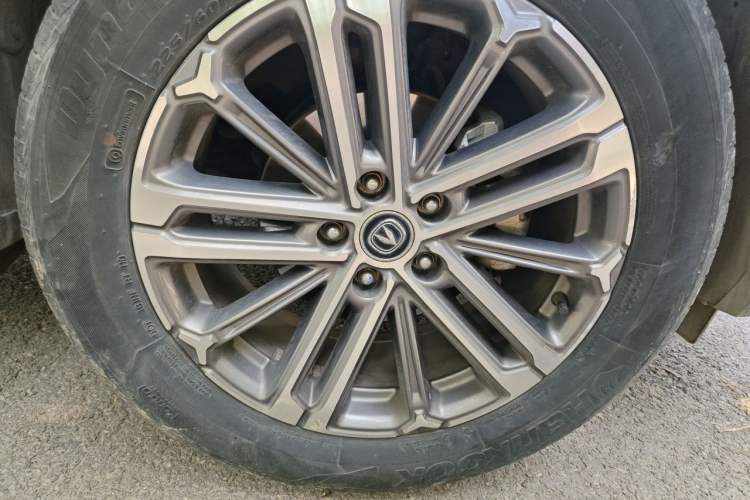 Used CHANGAN CS75 PLUS 2022 1.5T Automatic Luxury Model Right Front Wheel Hub