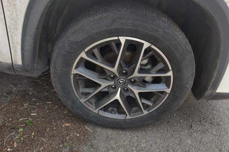 Used CHANGAN CS75 PLUS 2022 2nd Generation 1.5T Automatic Prestige Version Right Front Wheel Hub