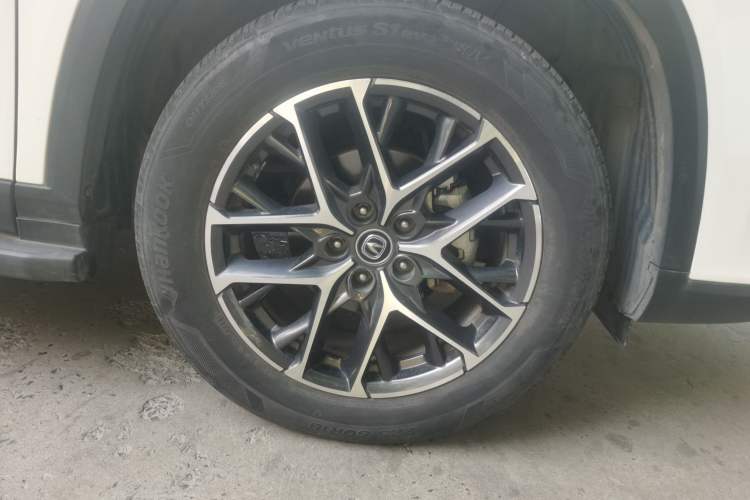 Used CHANGAN CS75 PLUS 2022 2nd Generation 1.5T Automatic Prestige Version Right Front Wheel Hub
