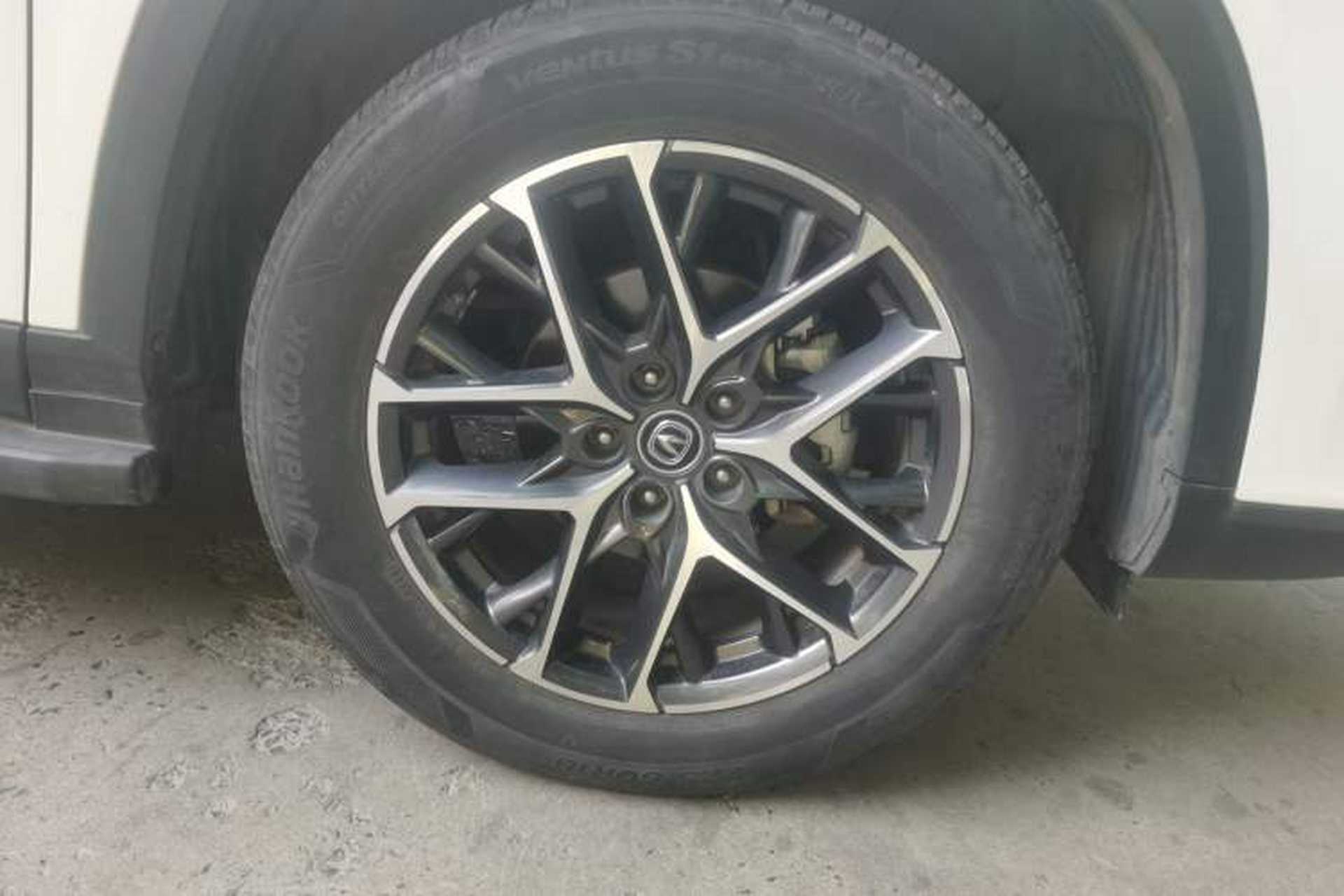 Used CHANGAN CS75 PLUS 2022 2nd Generation 1.5T Automatic Prestige Version Right Front Wheel Hub