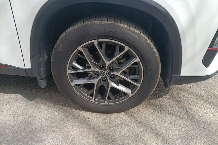Used CHANGAN CS75 PLUS 2022 2nd Generation 1.5T Automatic Pilot Version Right Front Wheel Hub