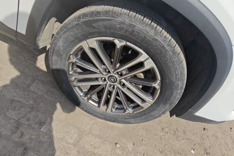 Used CHANGAN CS75 PLUS 2022 1.5T Automatic Luxury Model Right Front Wheel Hub