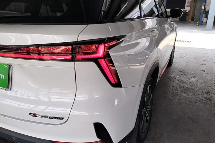 Used CHANGAN CS75 PLUS 2022 2nd Generation 1.5T Automatic Luxury Edition Right Rear Taillight