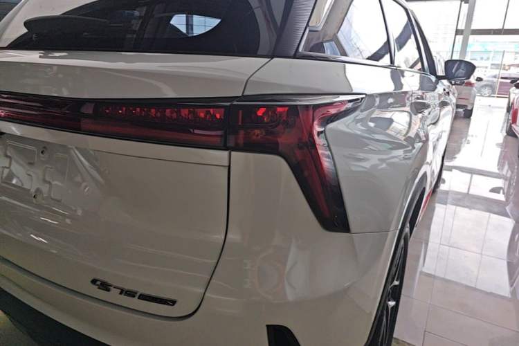 Used CHANGAN CS75 PLUS 2022 2nd Generation 1.5T Automatic Pilot Version Right Rear Taillight