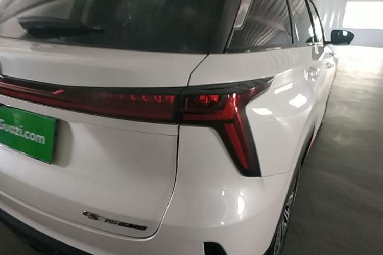 Used CHANGAN CS75 PLUS 2022 2nd Generation 1.5T Automatic Luxury Edition Right Rear Taillight