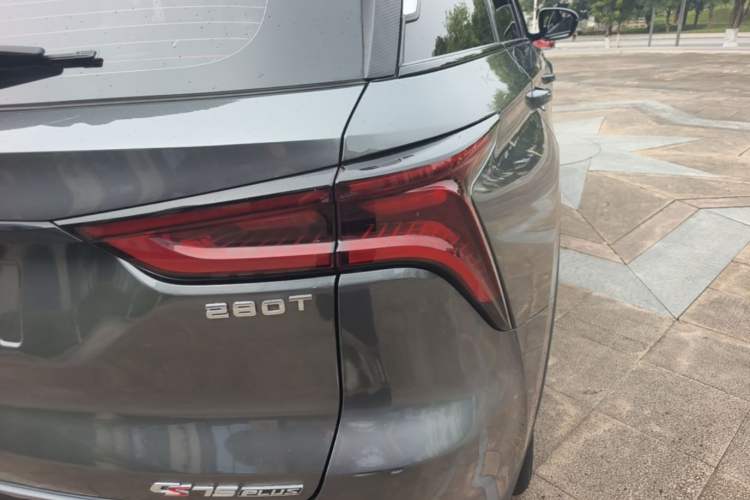 Used CHANGAN CS75 PLUS 2022 1.5T Automatic Luxury Model Right Rear Taillight